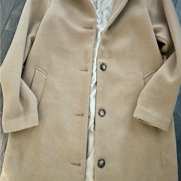 Tan - Picture 6 of 8